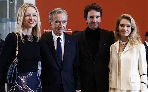 ceo lv|bernard arnault and his family.